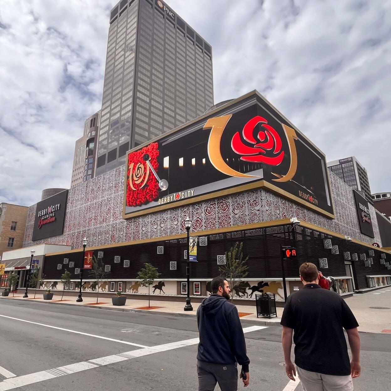 Derby City Gaming Downtown with pedestrians